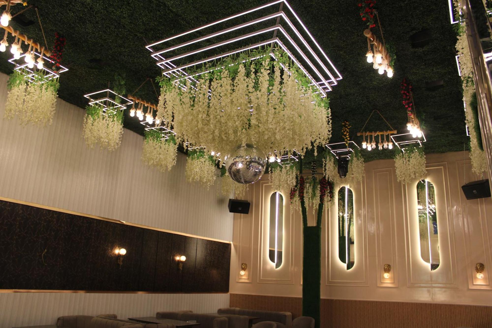 Hotel Gold Stone Kānpur Exterior photo